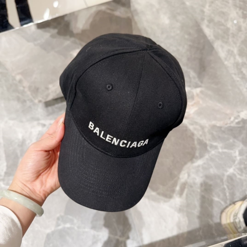 BALENCIAGA